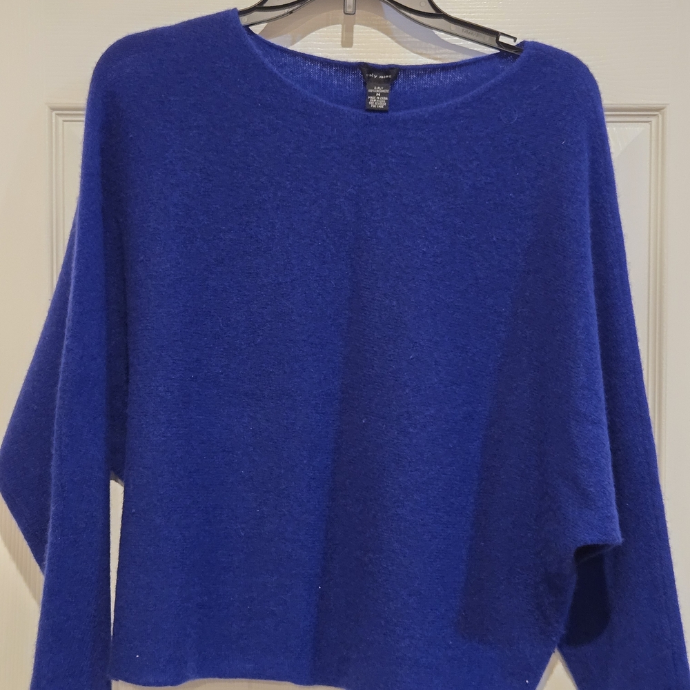 Only Mine Women's Cashmere Blue Crew Neck Sweater